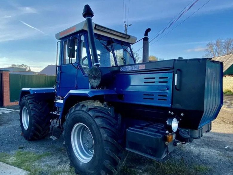 Трактор хтз т 150