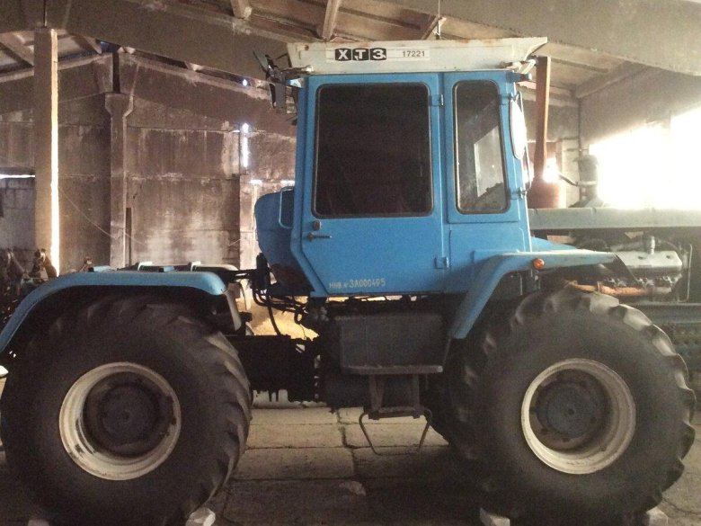 Трактор ХТЗ-17221