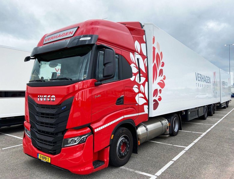 Ивеко грузовик