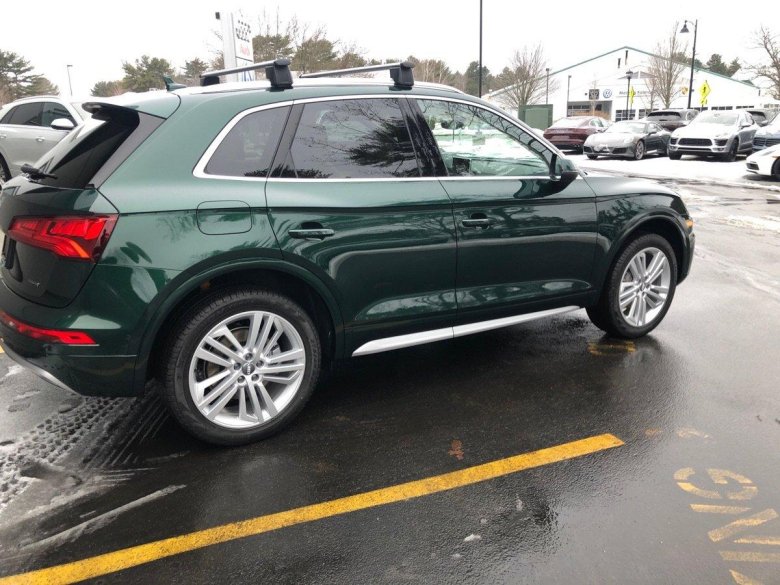 Audi q5 Green