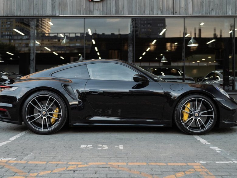 Porsche 911 turbo s black
