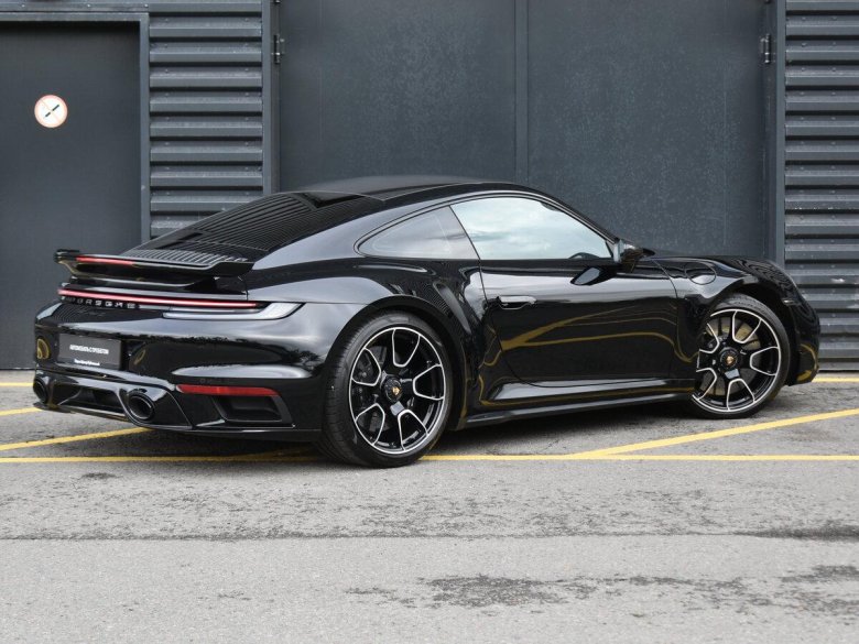 Порше 911 турбо с 992