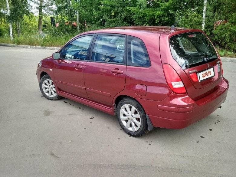 Suzuki Liana универсал 2004