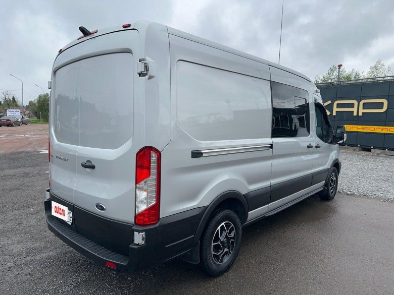 Цельнометаллические фургоны