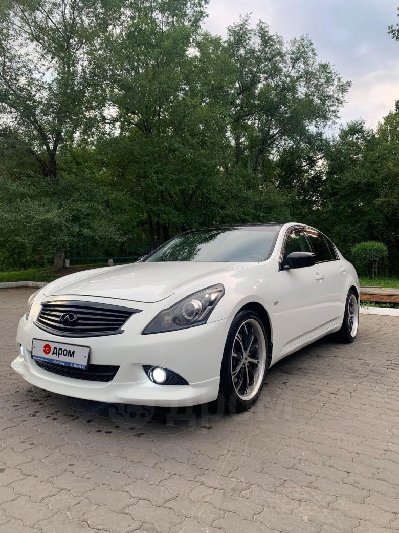 Инфинити седан g25