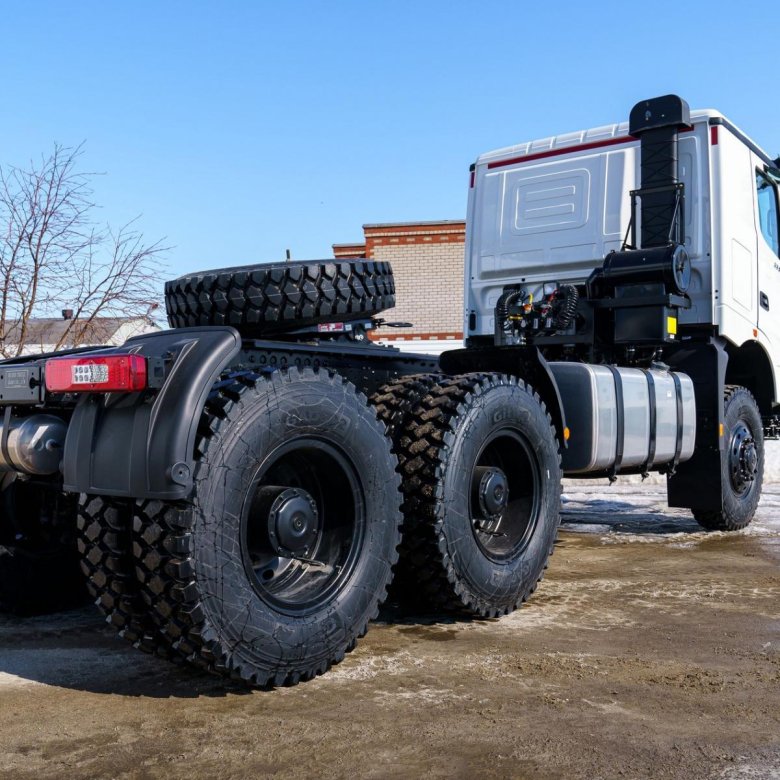 Седельный тягач камаз 65221