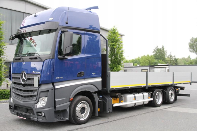 Mercedes-Benz Actros 2542
