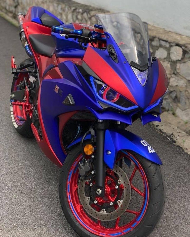 Yamaha r25