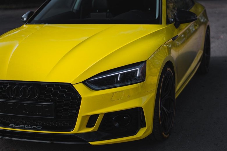 Ауди а5 желтая