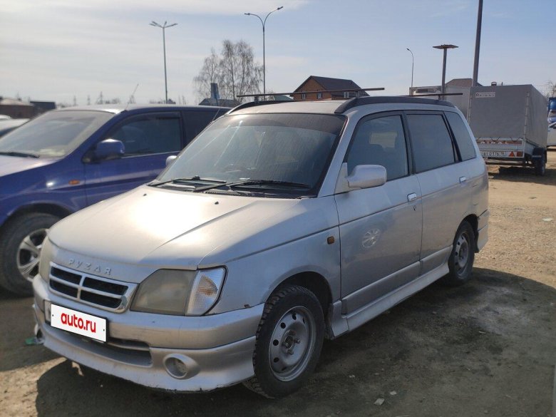 Daihatsu pyzar 1997