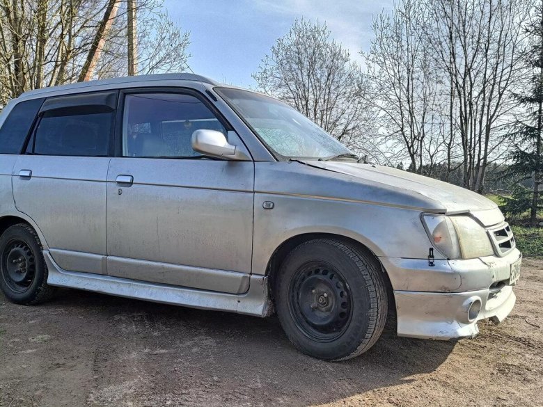 Daihatsu pyzar 1997