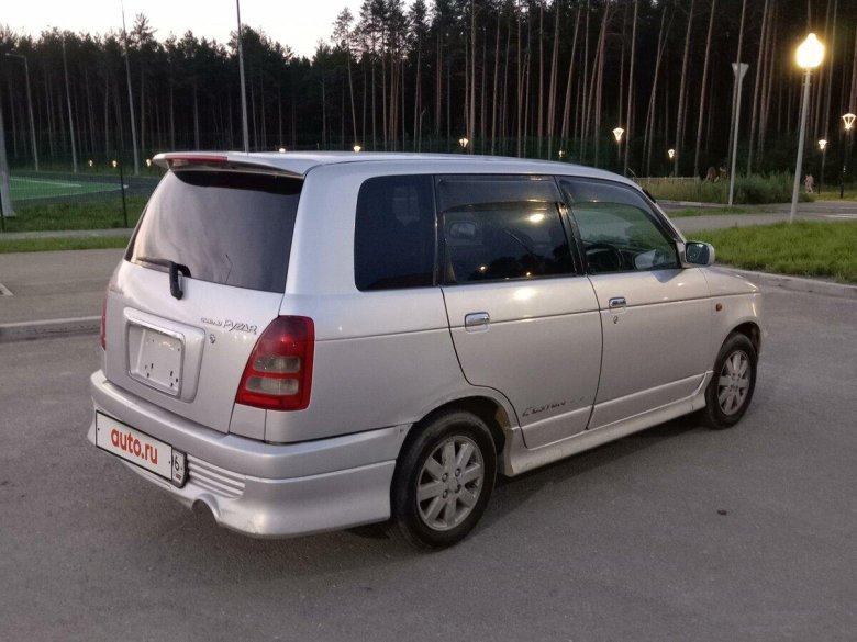 Daihatsu Pyzar 2001