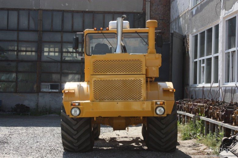 К700 Кировец трактор