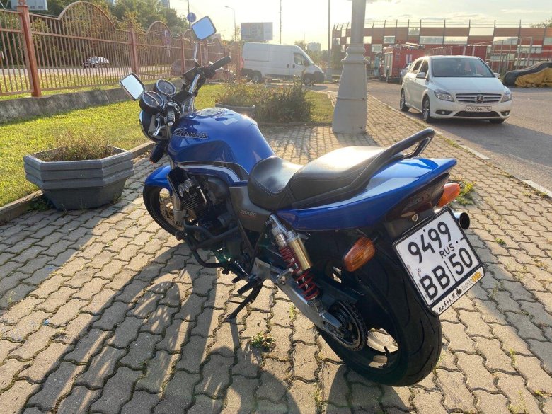 Honda cb400 2000