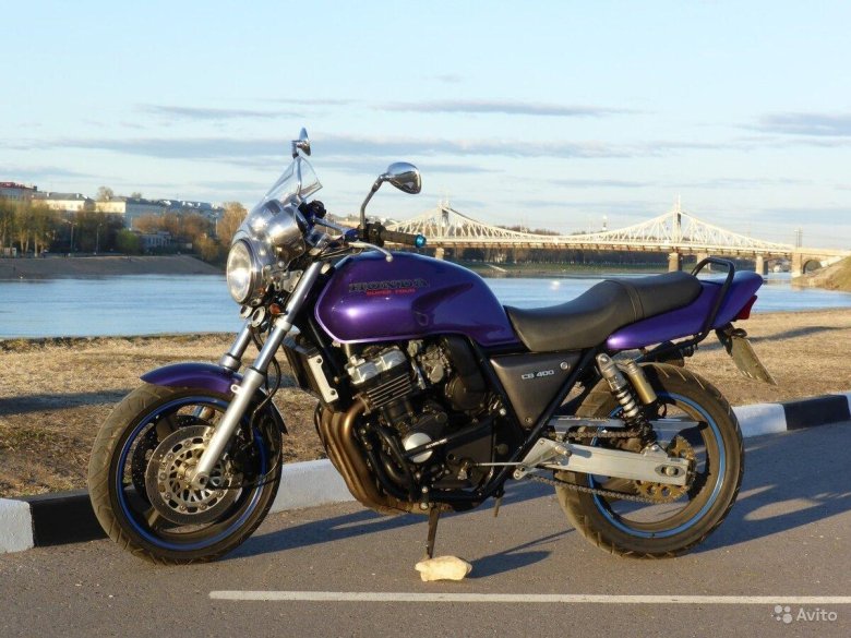 Honda CB 400