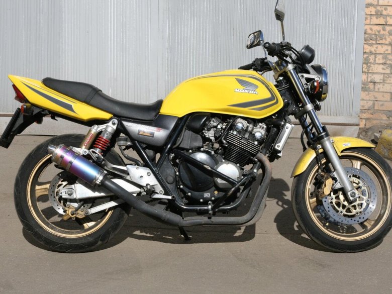 Honda CB 400 super four