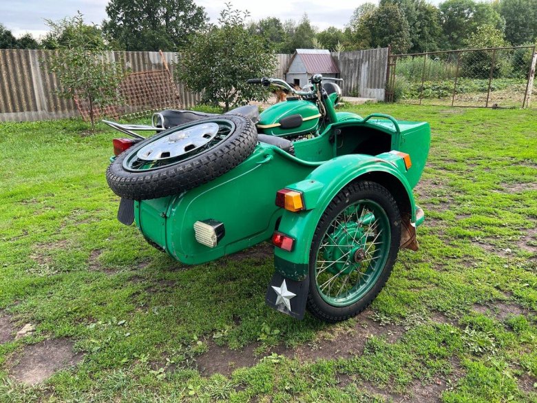 Зеленая краска для мотоцикла Урал