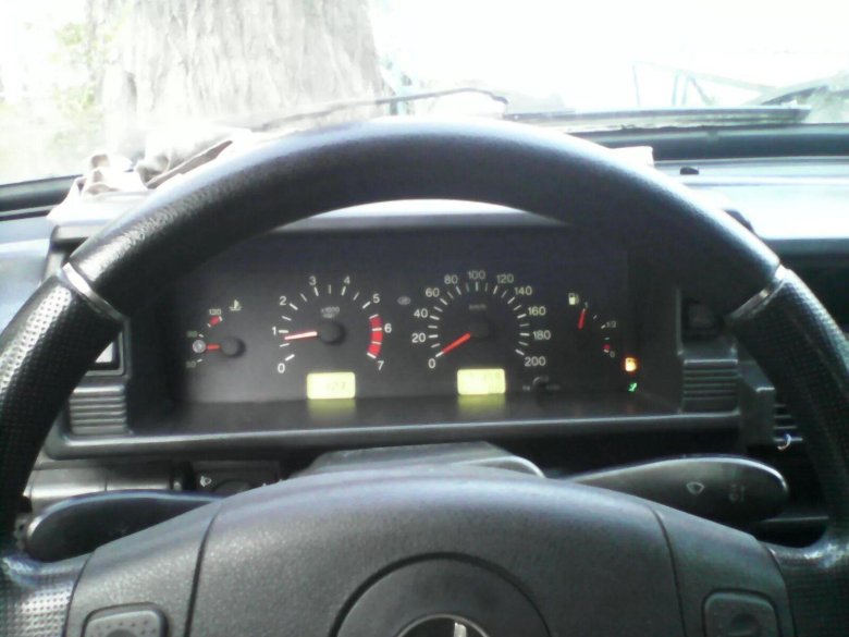 Панель приборов ВАЗ 2114 карбюратор