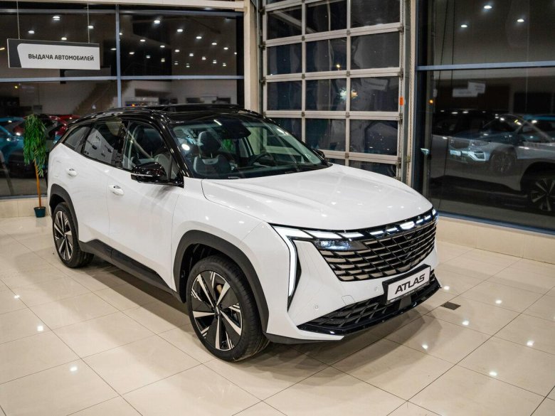 Автомобиль geely atlas