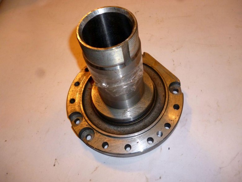 Цапфа поворотного кулака КАМАЗ 43118