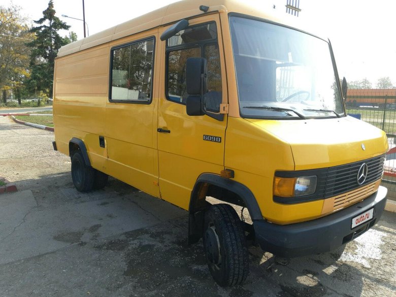 Mercedes Benz 609d