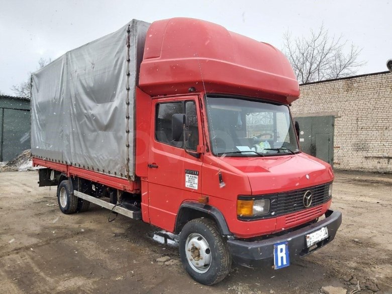Mercedes 609 грузовой