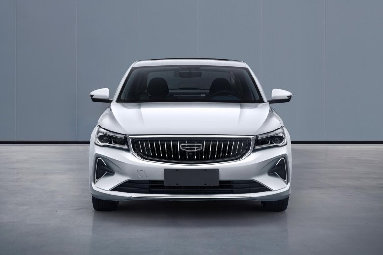 Geely Emgrand 2022