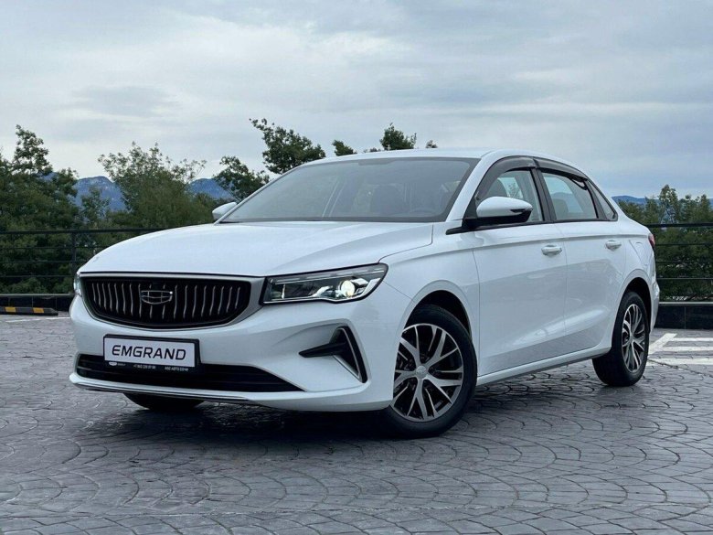 Geely emgrand 2021
