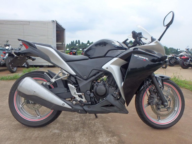 Honda cbr250r 2011