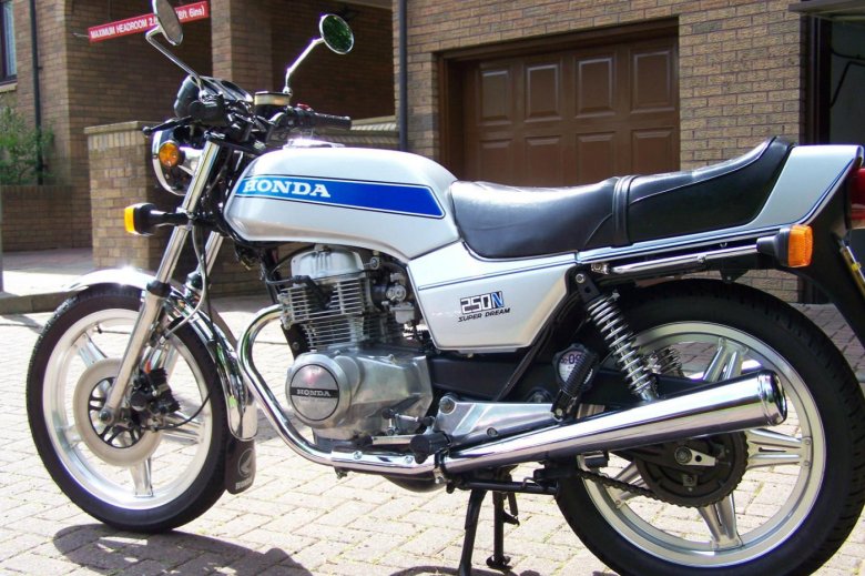 Honda CB 250