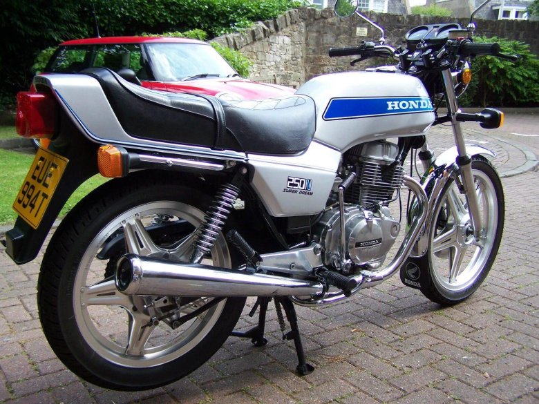 Honda cb250t