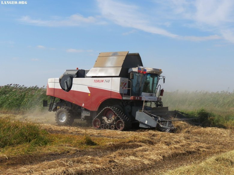 Комбайн Торум 740