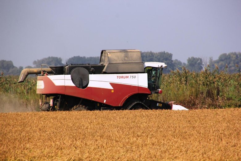 Комбайн Торум 750
