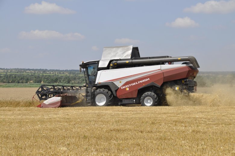 Зерноуборочный комбайн RSM 161