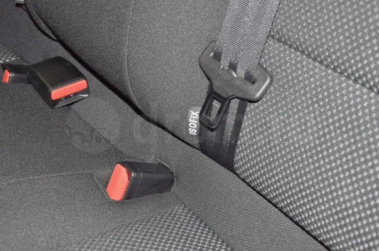 Toyota Yaris 2000 Isofix