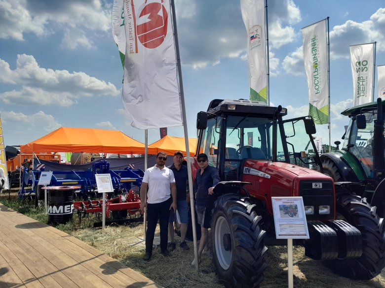 Трактор itm800