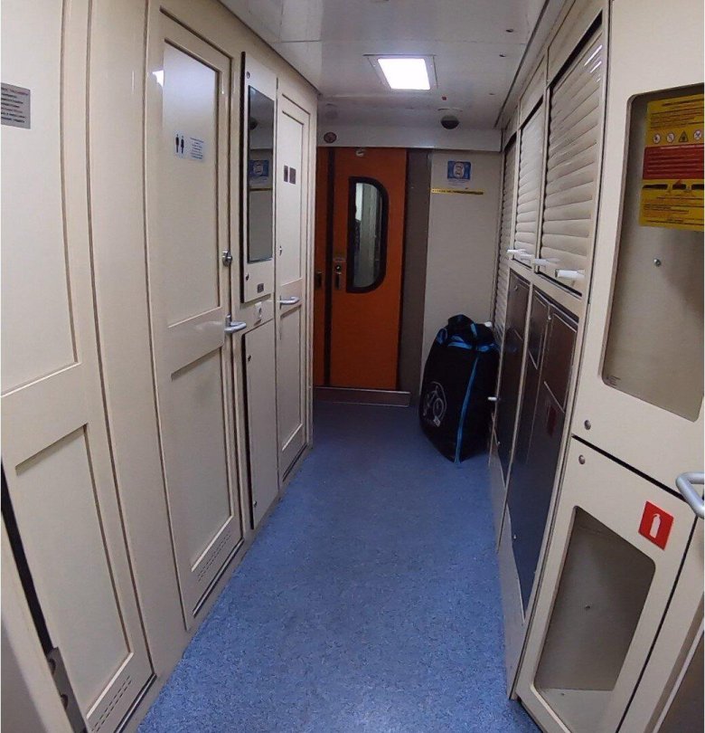 2х этажный поезд Москва Санкт-Петербург