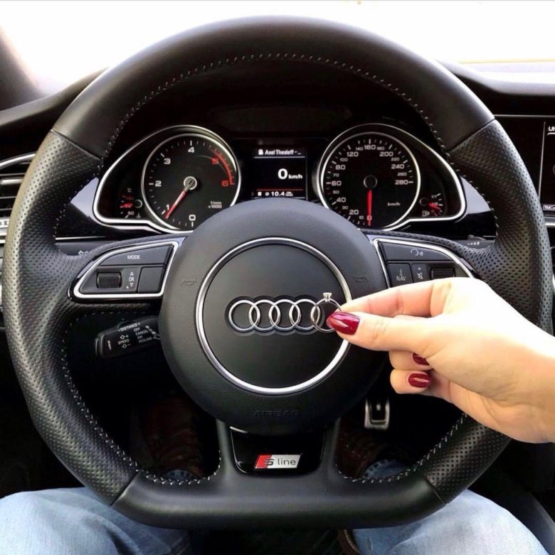 Руль Ауди rsq8