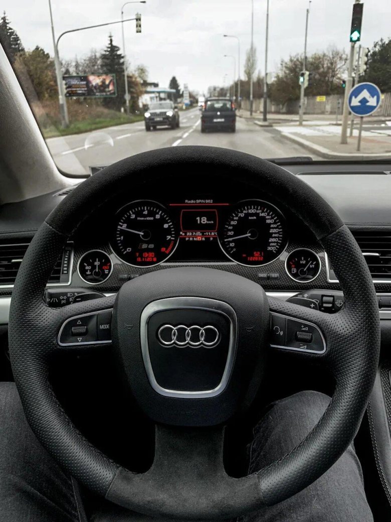 Руль на Ауди s8