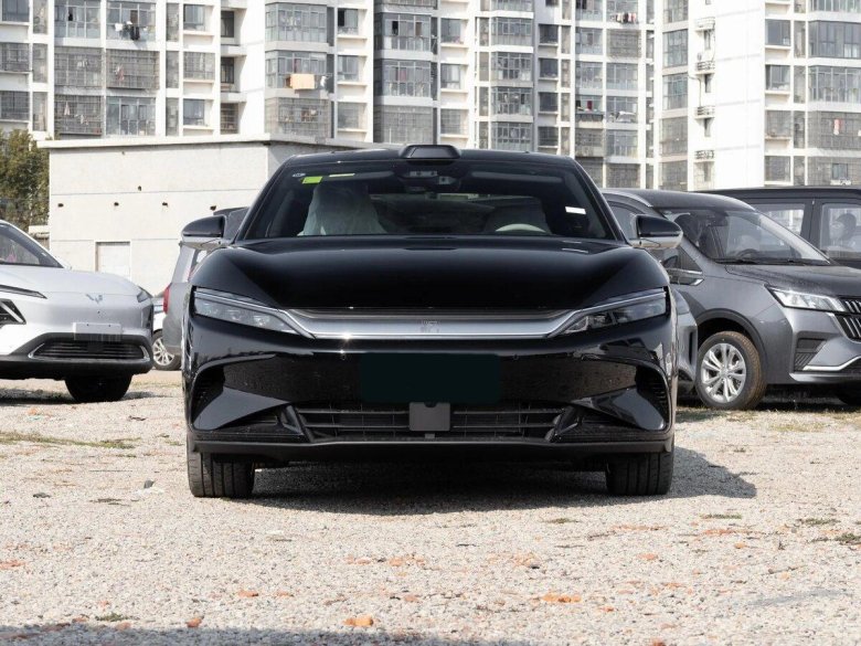 Автомобиль byd