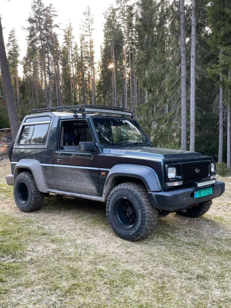 Дайхатсу джип