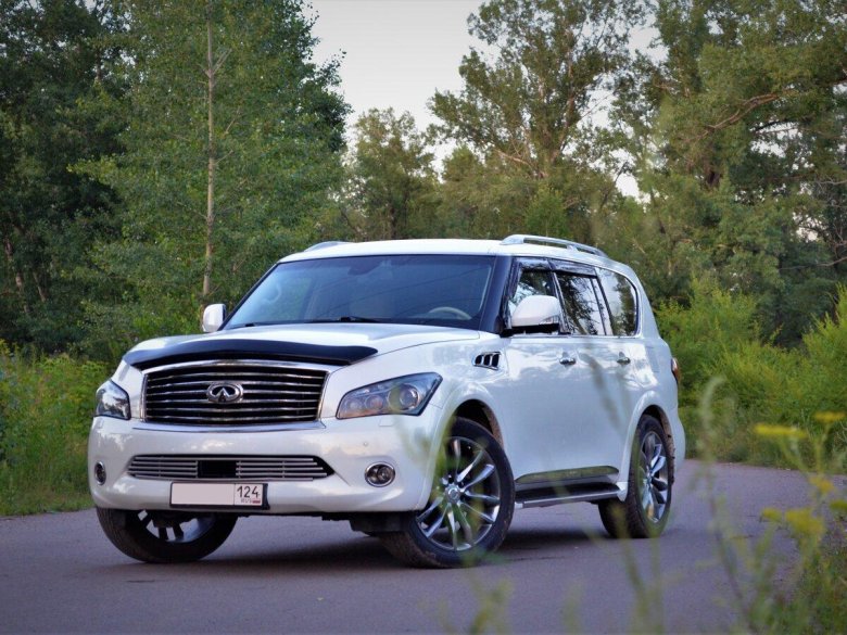 Infiniti джип qx56