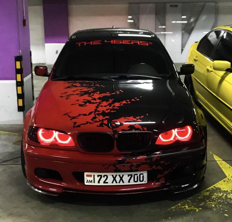 БМВ е46 красно черная