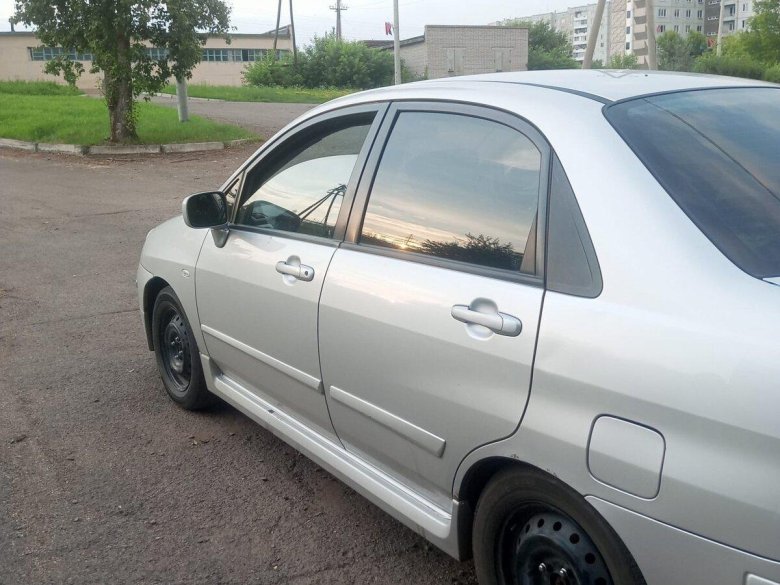 Suzuki liana 2004