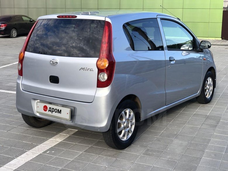 Daihatsu mira 2010