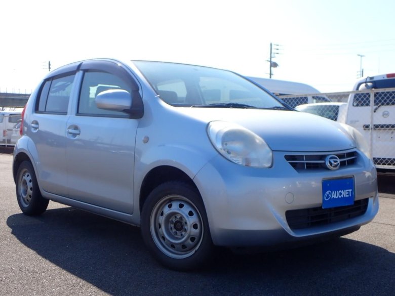 Тойота пассо 2011 год