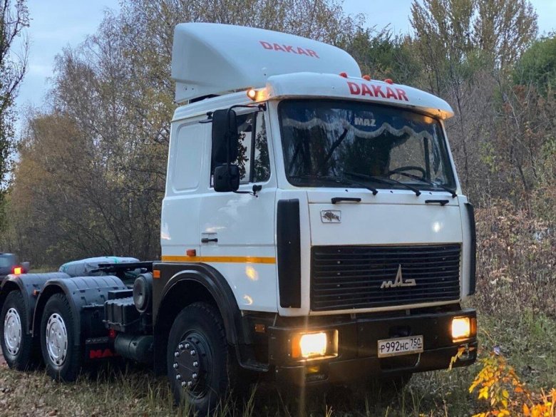 Седельный тягач маз