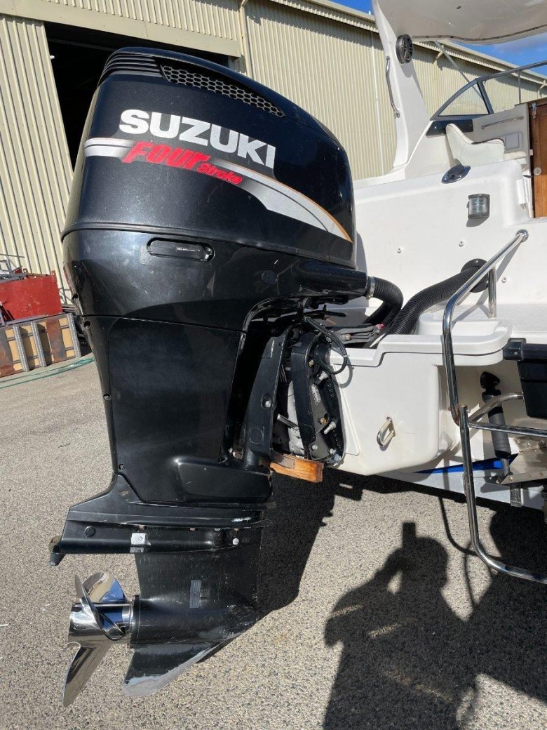 Лодочный мотор suzuki