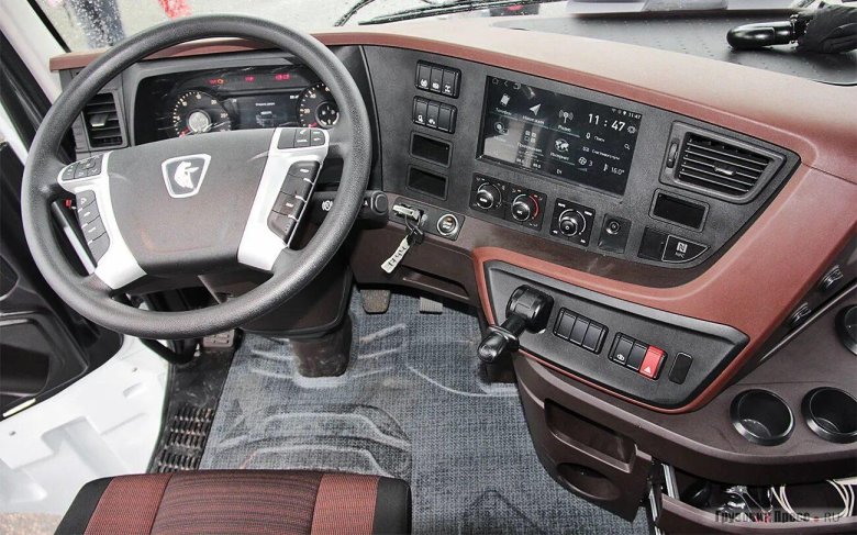 КАМАЗ 54901 кабина