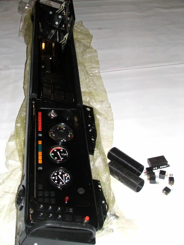 Приборная панель камаз